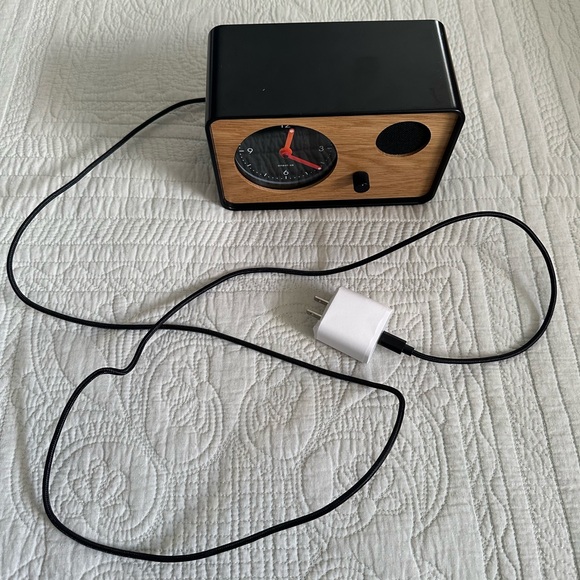 OneClock Gentle Wake Analog Alarm Clock-Woodgrain & Black (Tested & Working) - Picture 2 of 7